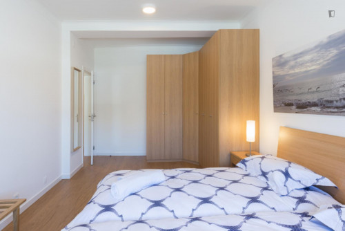 Cool 2-bedroom apartment with large terrace right next to General Torres train station - Gallery - 7