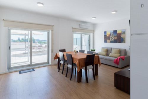 Cool 2-bedroom apartment with large terrace right next to General Torres train station - Gallery - 35