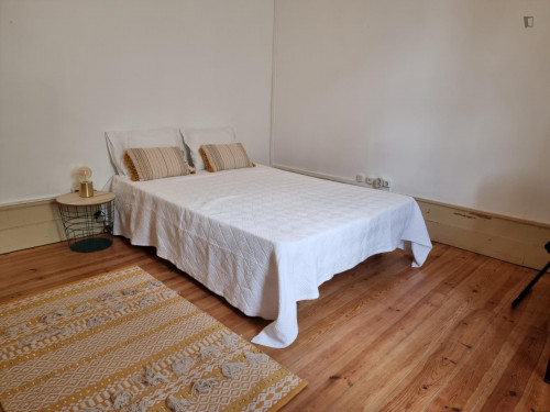 Big 4-bedroom apartment near Universidade de Coimbra