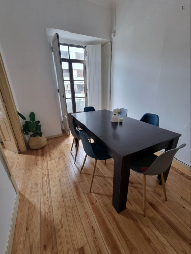 Big 4-bedroom apartment near Universidade de Coimbra