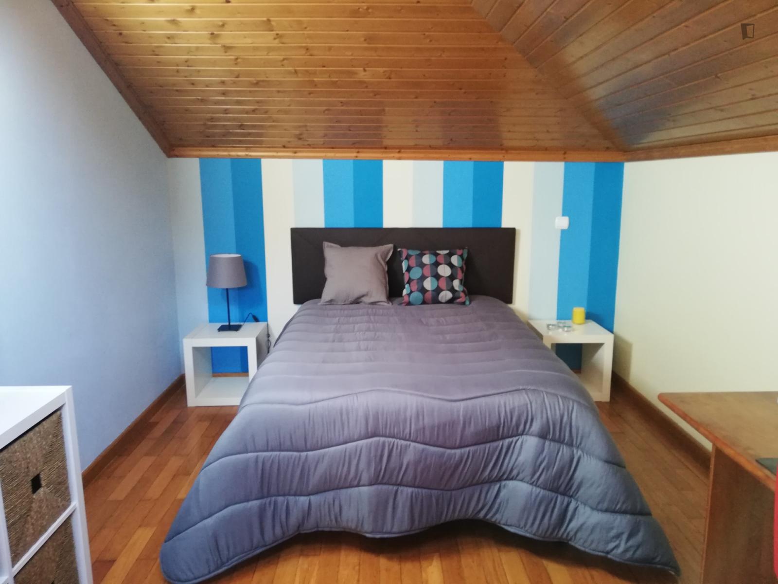  Double Bedroom In 2-Bedroom House  -  Double bedroom in 2-bedroom house  - Gallery -  1