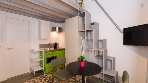 Studio, with outdoor area