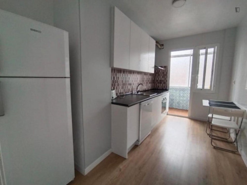 Very cool double bedroom near the Jardín de la Constitución - Gallery - 7
