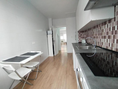 Very cool double bedroom near the Jardín de la Constitución - Gallery - 8