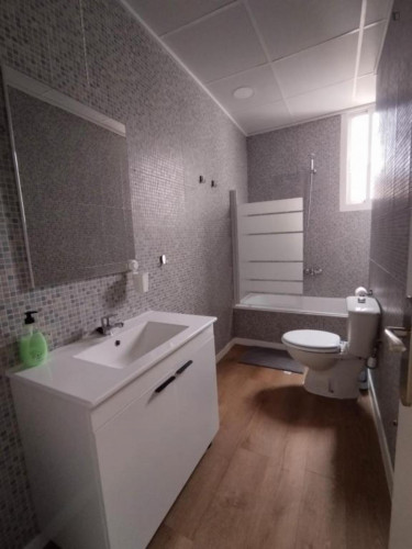 Very cool double bedroom near the Jardín de la Constitución - Gallery - 9