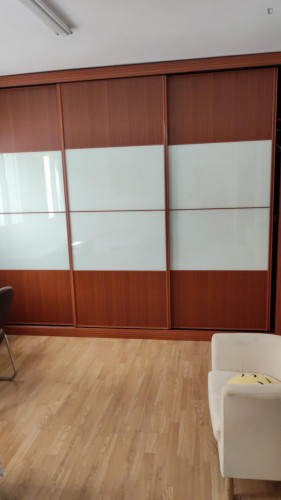 Very nice single ensuite bedroom in Santa Eulalia