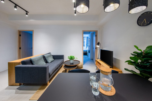 Gorgeous apartment near Tsing Fung Street; King's Road Bus Stop