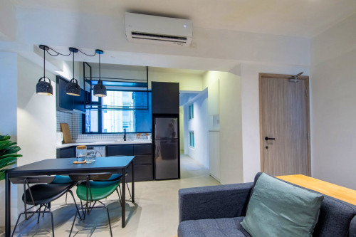 Gorgeous apartment near Tsing Fung Street; King's Road Bus Stop