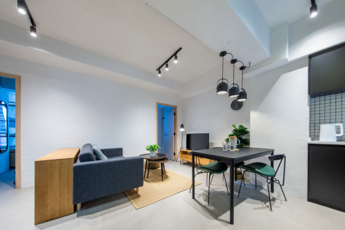 Gorgeous apartment near Tsing Fung Street; King's Road Bus Stop