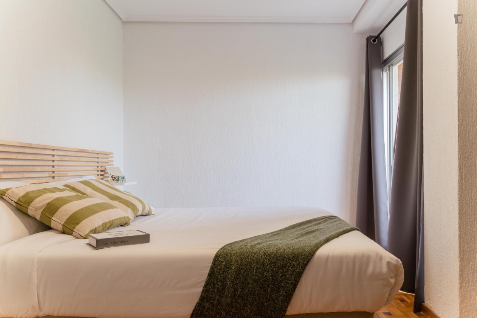 Snug Double Bedroom In El Carmen Area - Snug double bedroom in El Carmen area - Gallery - 1