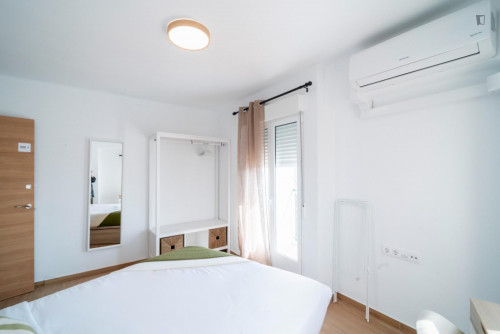 Bright double bedroom near Benimaclet metro station  - Gallery -  5
