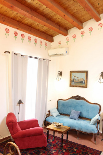 Single bedroom, with private bathroom and balcony, in 8-bedroom apartment - Gallery - 57