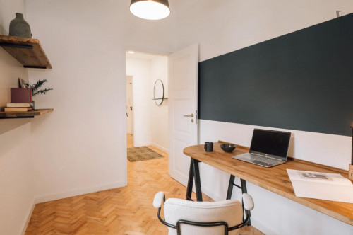 Stylish 3-bedroom flat in trendy Alvalade