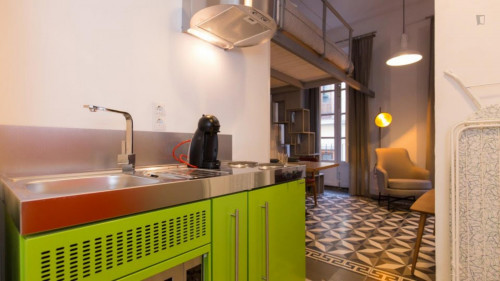 Studio, with outdoor area