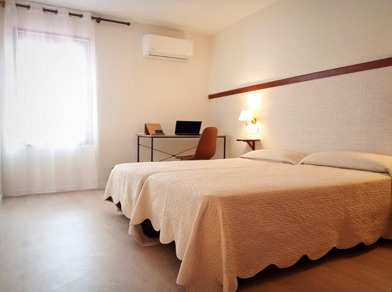  Private  -  Charming apartment 200 meters from Cuidad Jardin Beach  - Gallery -  21