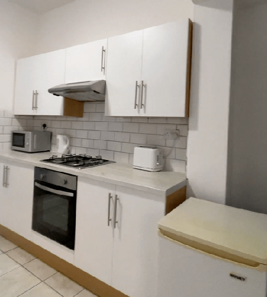  4 Bed - 2 Bathrooms  -  26A Cottingham Road  - Gallery -  4