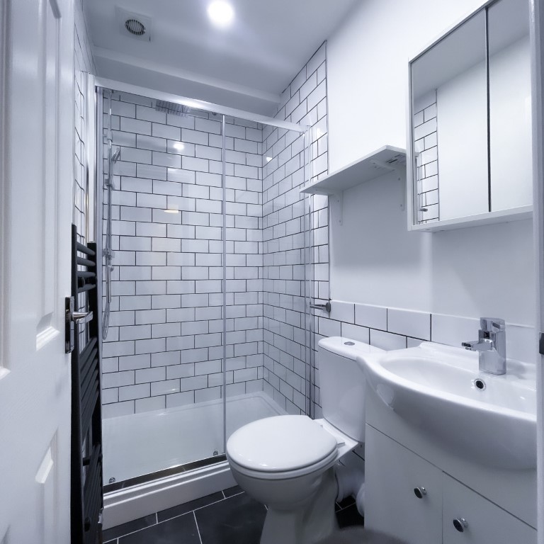 Flat 2 / 3 Bed - 3 Bathrooms - Beresford Avenue - Gallery - 5