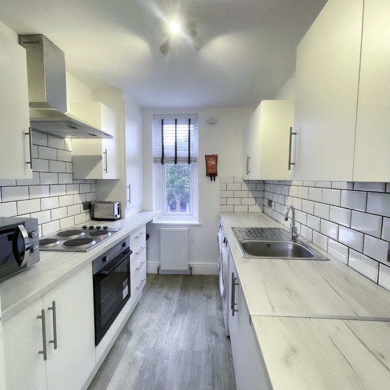 Flat 2 / 3 Bed - 3 Bathrooms - Beresford Avenue - Gallery - 4