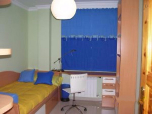 Cool 3-bedroom apartment