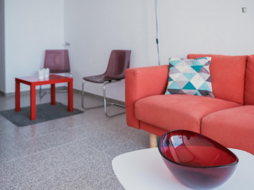 3 bedroom villa with frontal view on the sea