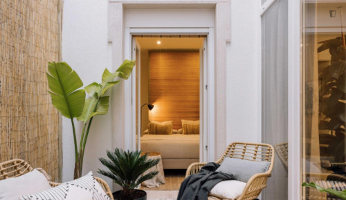 Trendy 2-bedroom apartment  in the central Marquês de Pombal neighbourhood