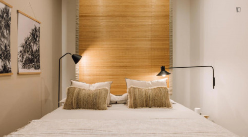 Trendy 2-bedroom apartment  in the central Marquês de Pombal neighbourhood