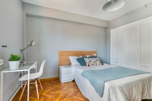 Enjoyable double bedroom near the Aragón metro - Gallery - 19