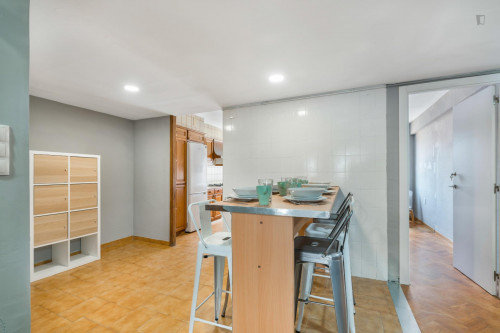 Enjoyable double bedroom near the Aragón metro - Gallery - 17