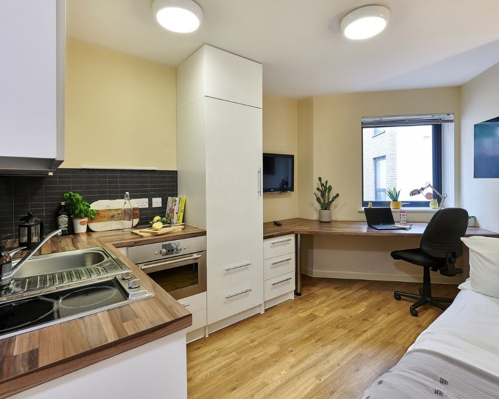Studio - The Hub - Gallery - 5