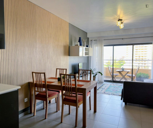 Charming 1-bedroom Flat with a Sea View, Swimming Pool and Tennis Court  - Gallery -  5