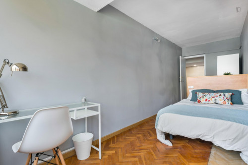 Wonderful double bedroom with a balcony, in Mestalla - Gallery - 20