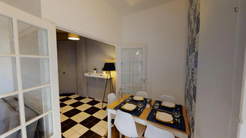 Welcoming double bedroom near the Hôtel de Ville L. Pradel metro - Gallery - 6
