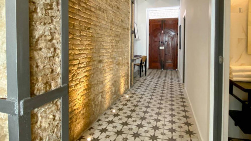 Nice 2-bedroom flat - Gallery - 13