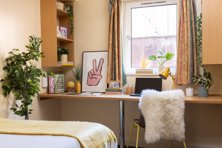  Extra Large Standard Double En-Suite  -  Moorfield  - Gallery -  2