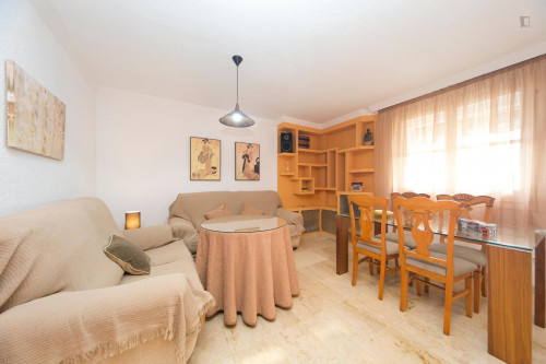 Bright single bedroom in a 4-bedroom apartment near Parroquia San Francisco Javier  - Gallery -  5