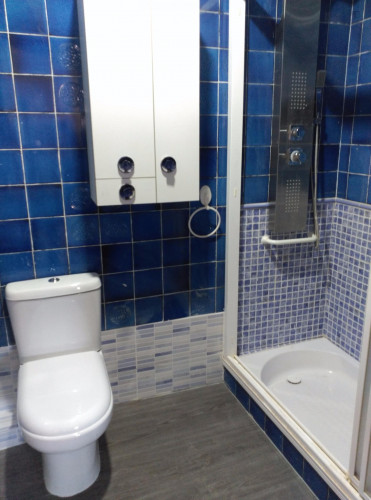 Habitación totalmente equipadade a pocos minutos de universidades - Gallery - 9