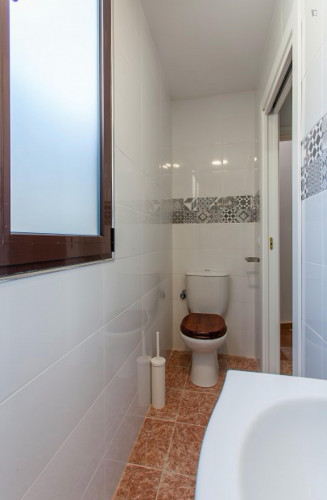 Alluring double bedroom near Plaça de la Mare de Déu - Gallery - 6