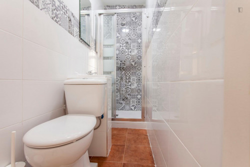 Alluring double bedroom near Plaça de la Mare de Déu - Gallery - 5