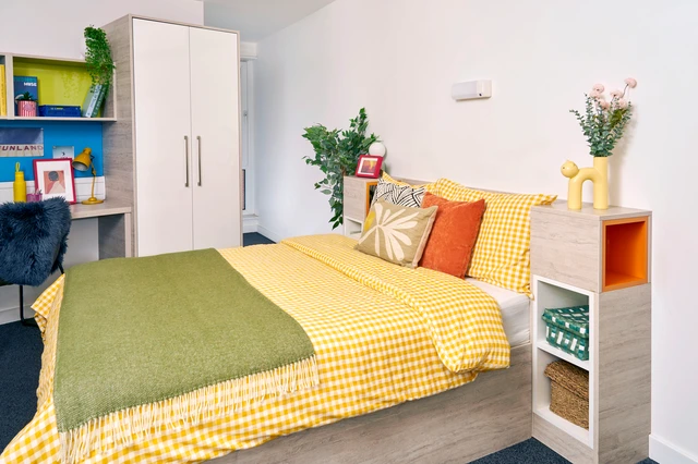  Large High Double Studio  -  كوينز بارك هاوس  - Gallery -  1