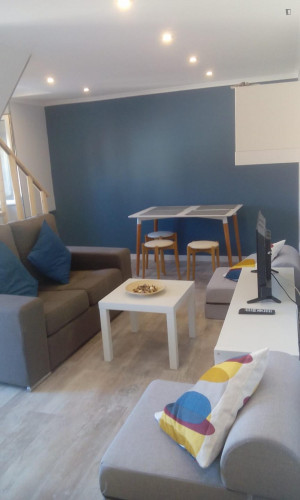 Cosy 2 Bedroom House close to Forte de São Filipe