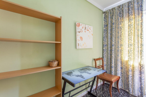 Lively single bedroom in a 3-bedroom apartment close to Universitat Pública Politécnica De Valencia - Gallery - 2