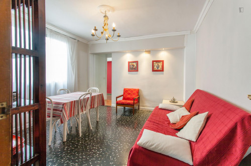 Lively single bedroom in a 3-bedroom apartment close to Universitat Pública Politécnica De Valencia - Gallery - 5