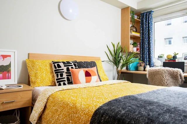  Extra Large High Double En-Suite  -  Kyle Park House  - Gallery -  1