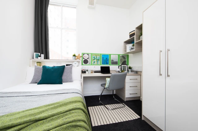  Small Standard Double Studio  -  Merchant City House  - Gallery -  1