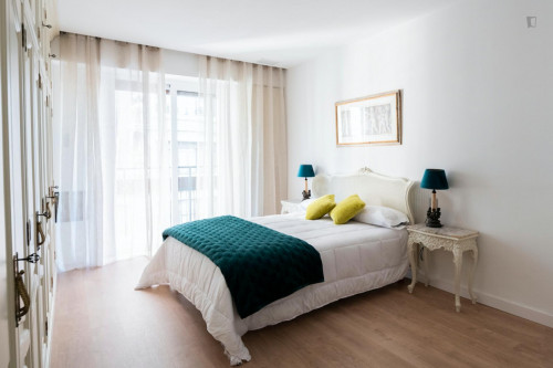 Nice double bedroom near Colón Metro Station - Gallery - 18