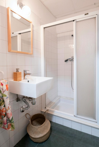 Nice double bedroom near Colón Metro Station  - Gallery -  5
