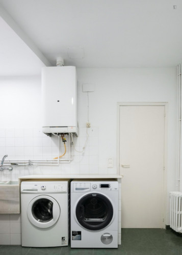 Nice double bedroom near Colón Metro Station - Gallery - 7