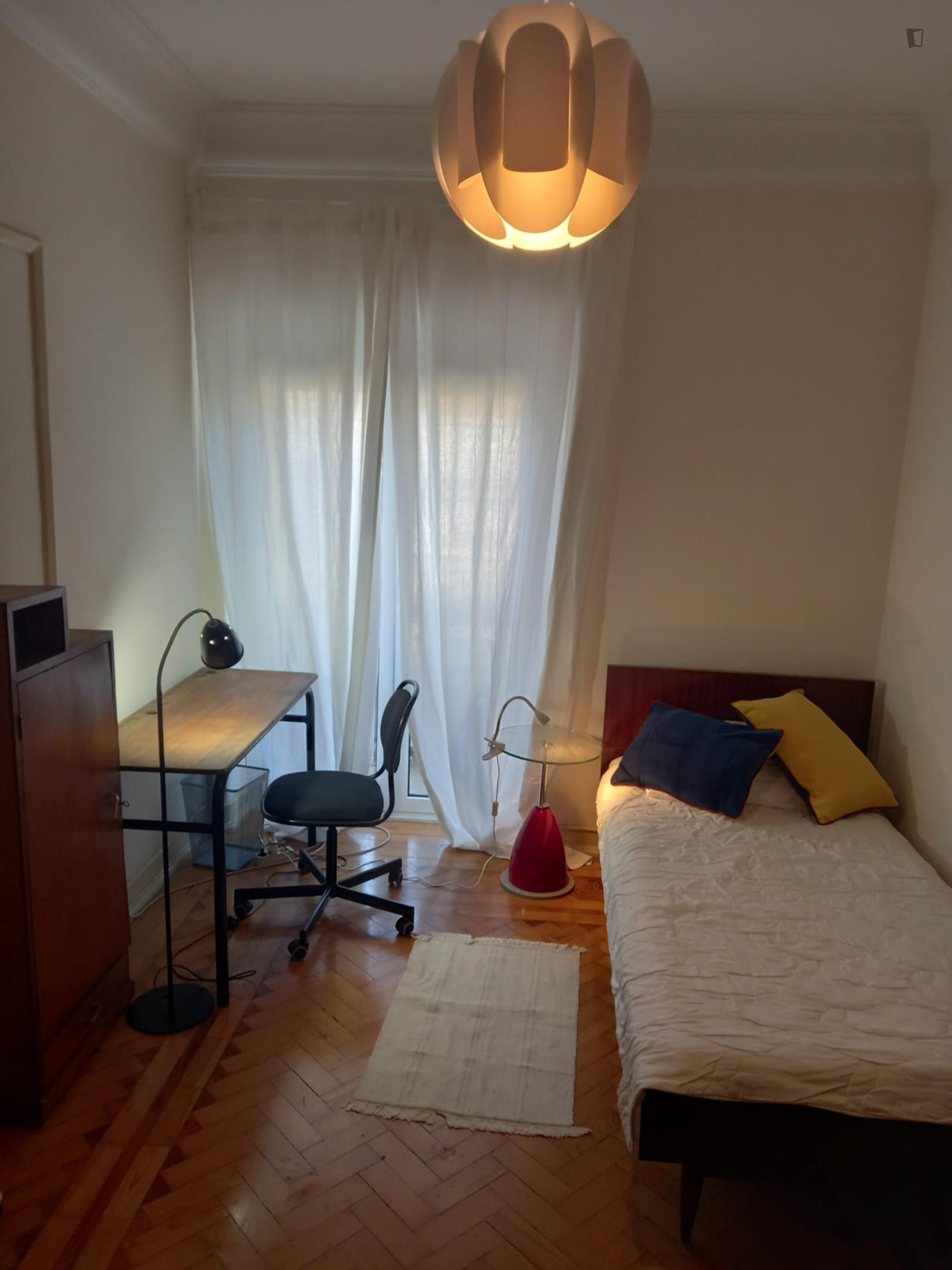  Great Single Bedroom In A 4-Bedroom Apartment  -  Great single bedroom in a 4-bedroom apartment  - Gallery -  1