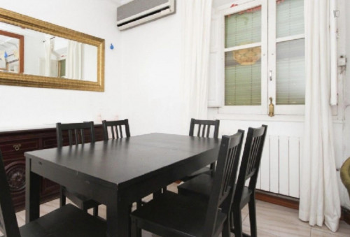 Beautiful single bedroom near Plaza de la Trinidad  - Gallery -  5