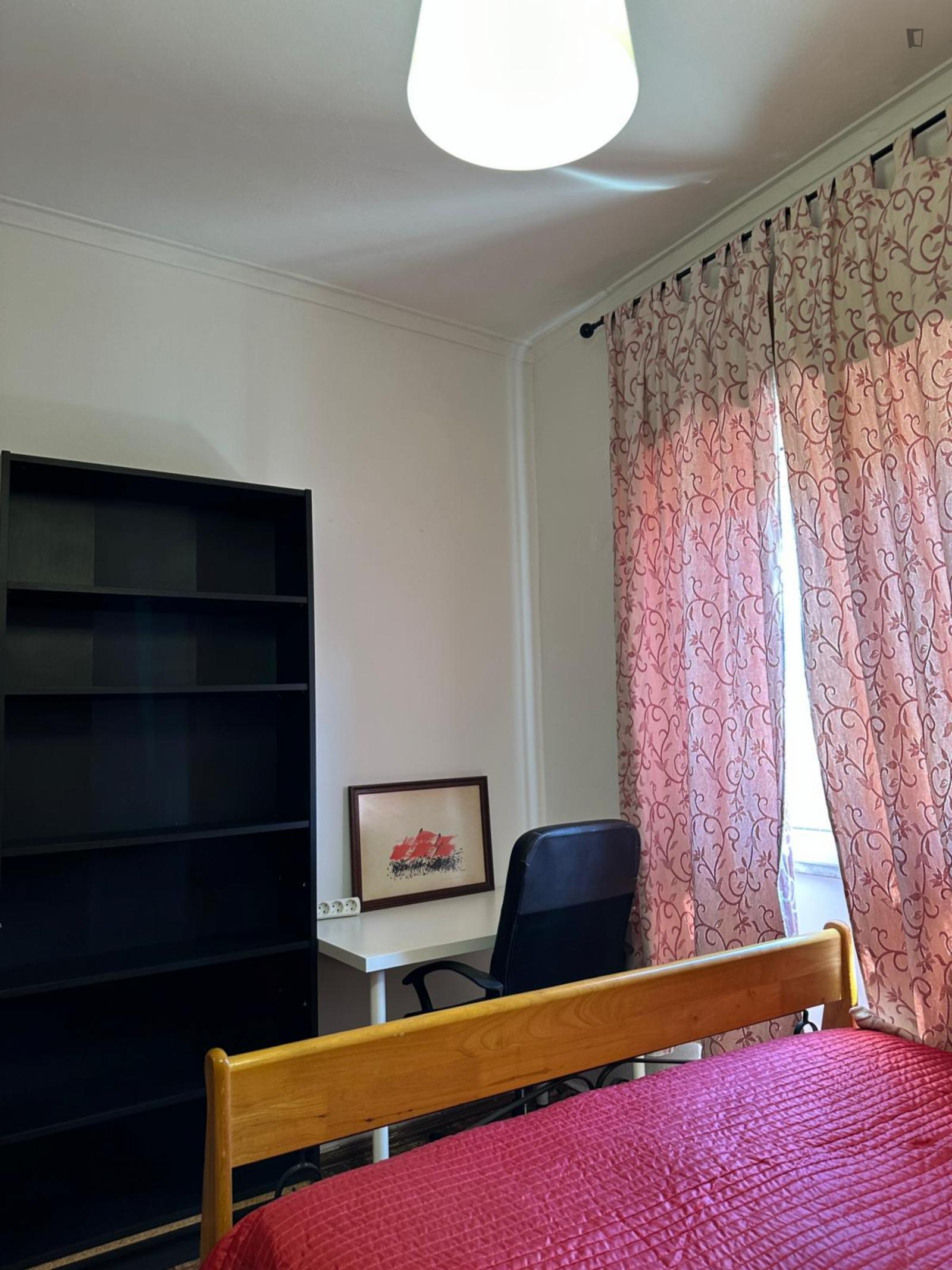 Lovely Double Bedroom In Casal De Cambra - Lovely double bedroom in Casal de Cambra - Gallery - 1